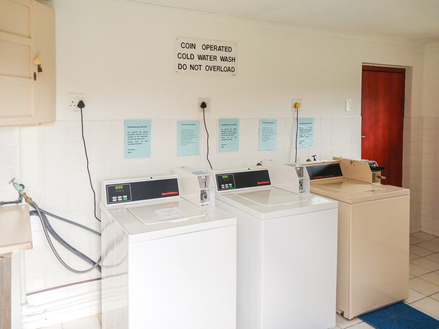 3 Bedroom Property for Sale in Brenton On Lake Western Cape